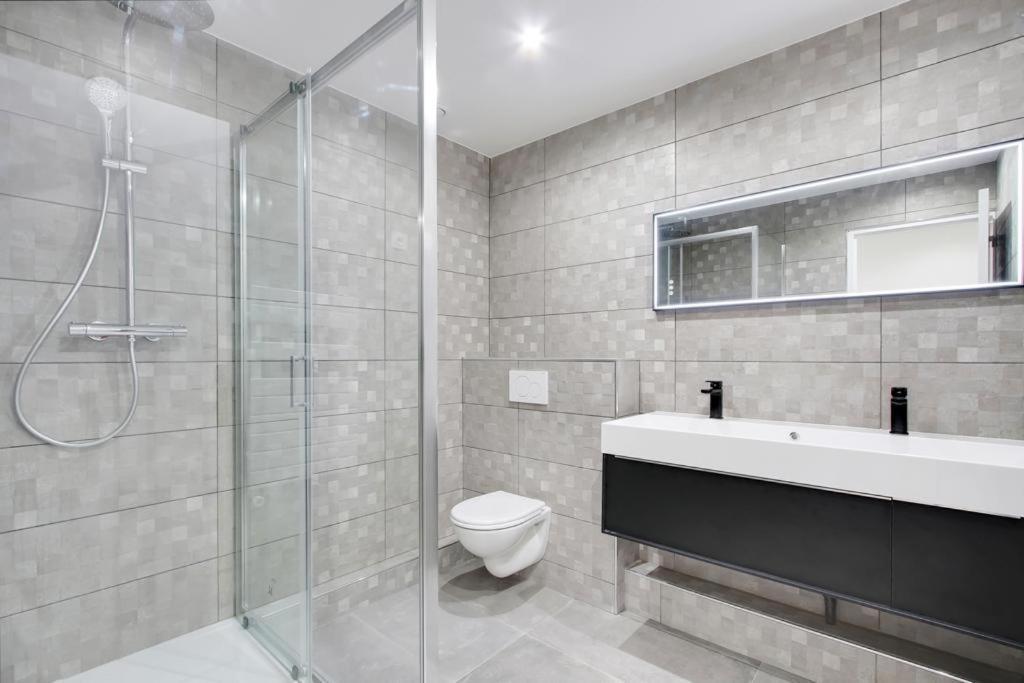 Trocadero/ Eiffel Tower - 3 Bedrooms- All New! Paris Ngoại thất bức ảnh